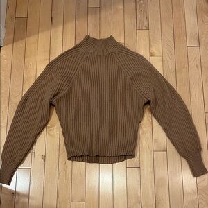 Cyrus Size Small Brown Ribbed Women's Sweater